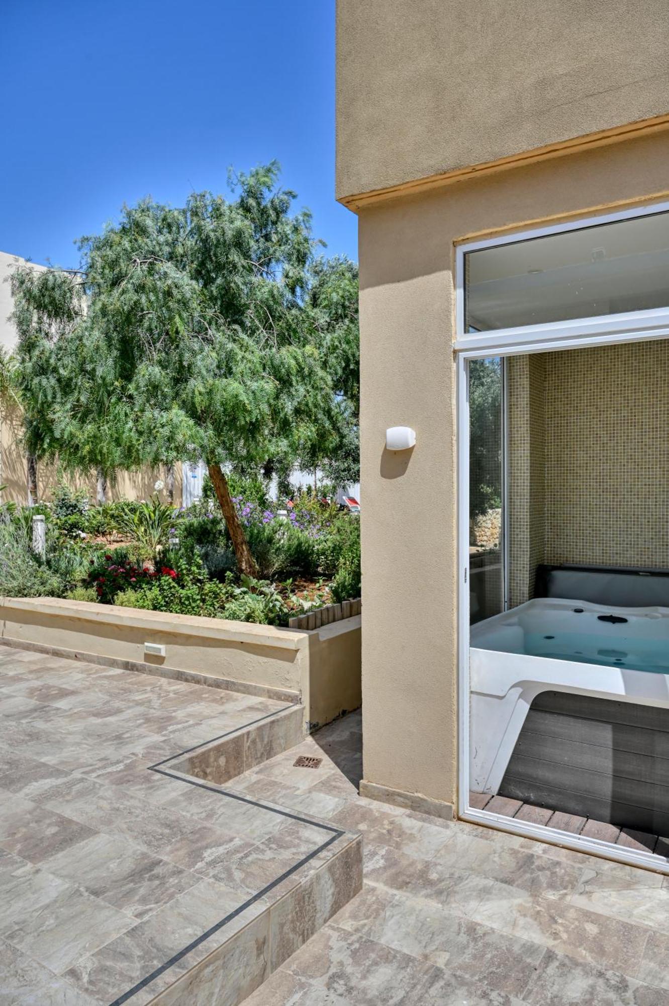 Ta Benna Villa Ghajnsielem Luaran gambar